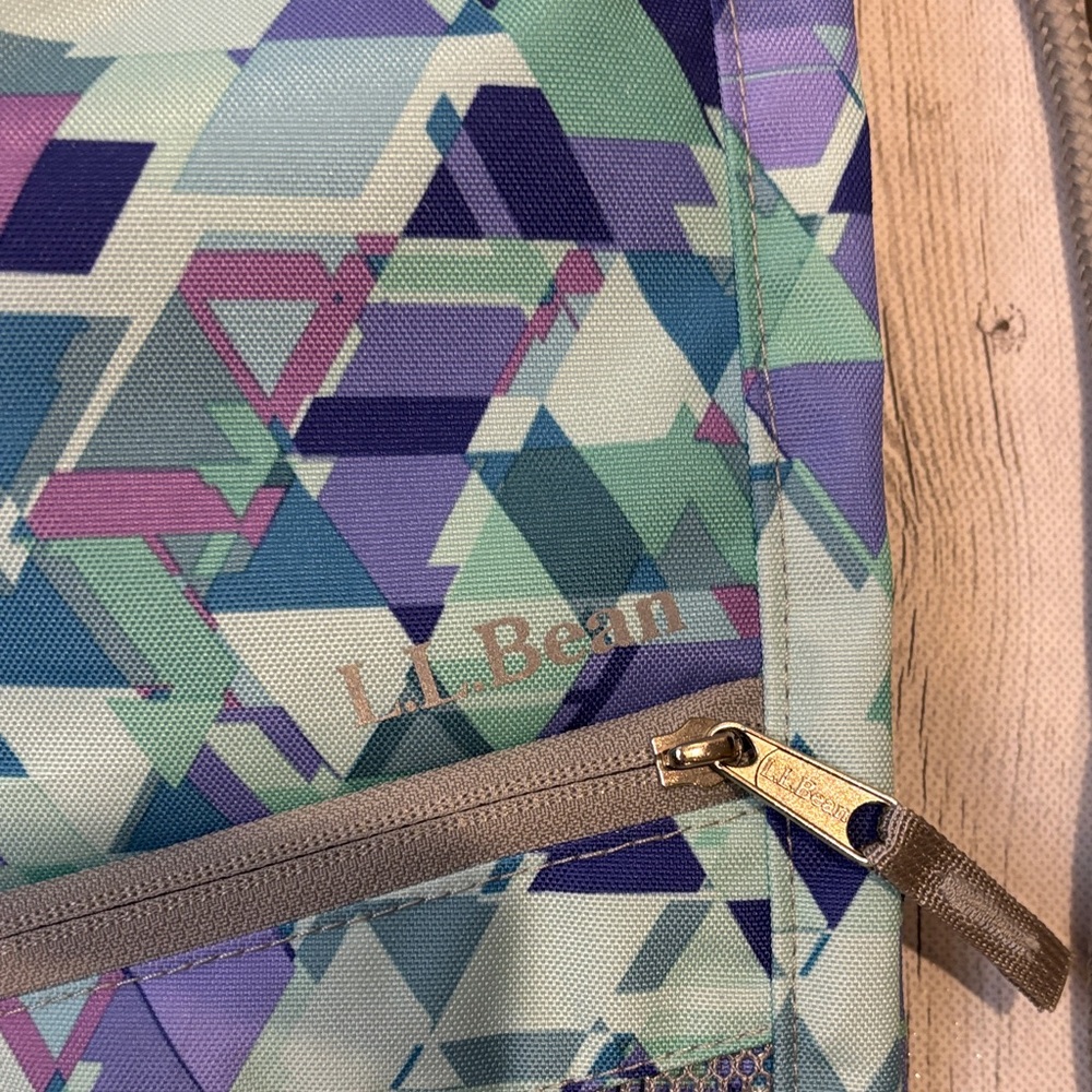 L.L. Bean Geometric Drawstring Pack in Teal, Navy & Lavender - Picture 2 of 4